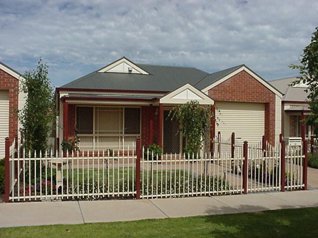 Third St frontage