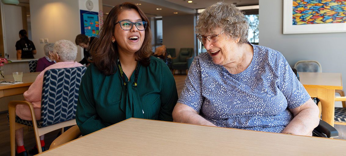 Volunteer Johann and Helen, resident at Healthia