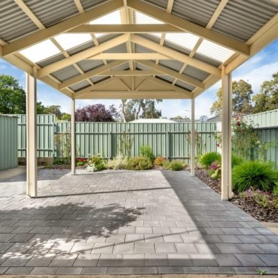 Aberfoyle-park-retirement-living-outdoor-entertaining-area-undercover. Aberfoyle-park-retirement-living-outdoor-entertaining-area-undercover.